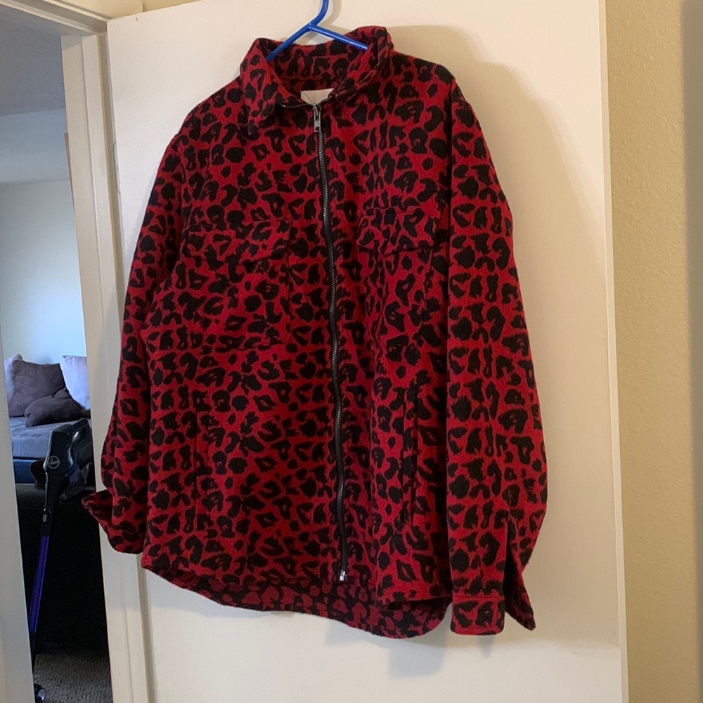 Brand (FashionNova men) from (FashionNova) size (XL) color(red) condition (9/10)